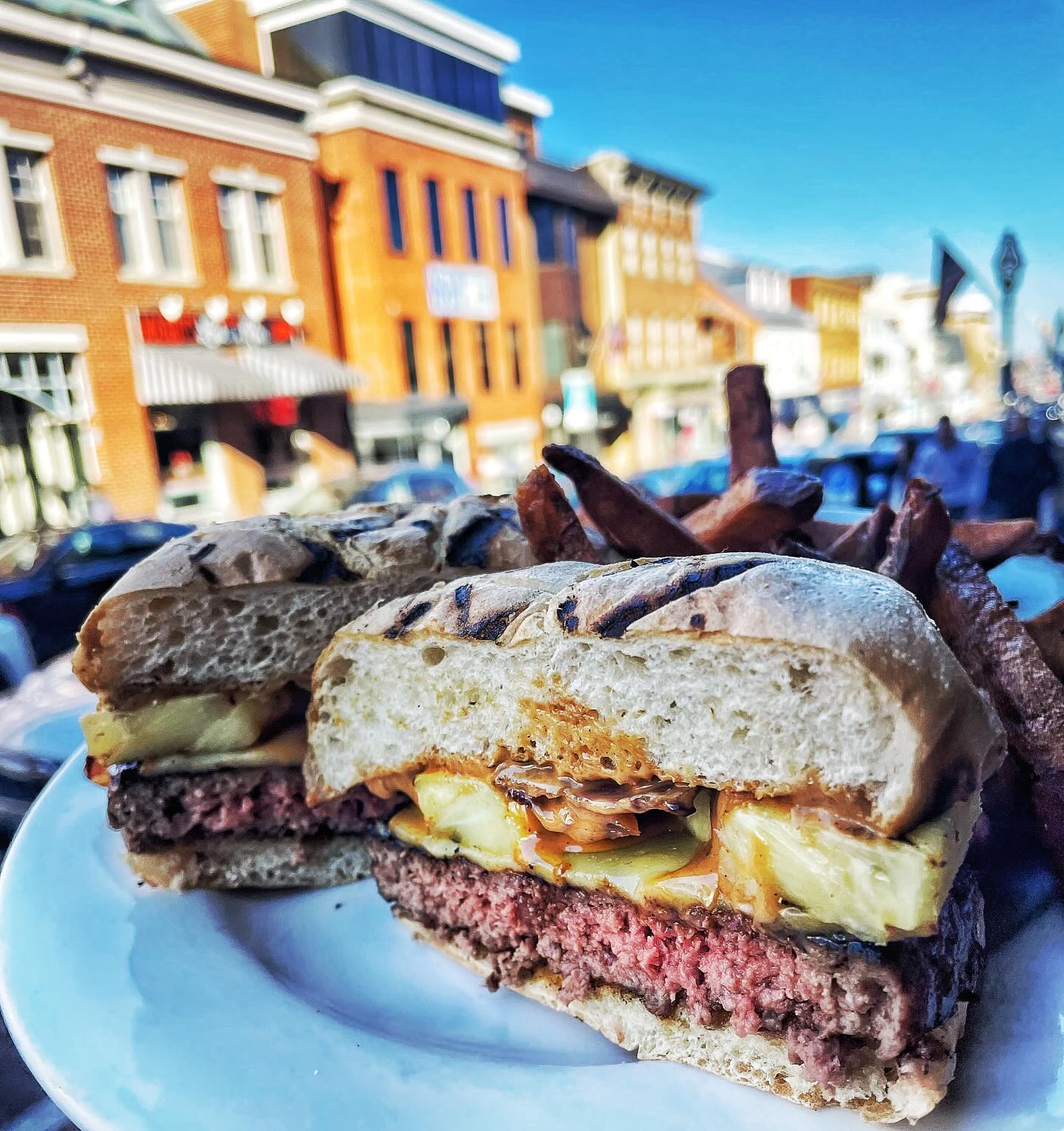 The Best Happy Hour In Annapolis, MD